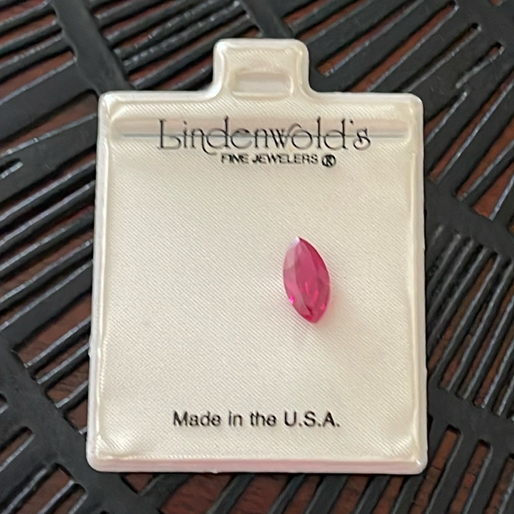 Lindenwold Fine Jewelers Loose Gemstone Pink Marquise Cut Fashion Jewelry